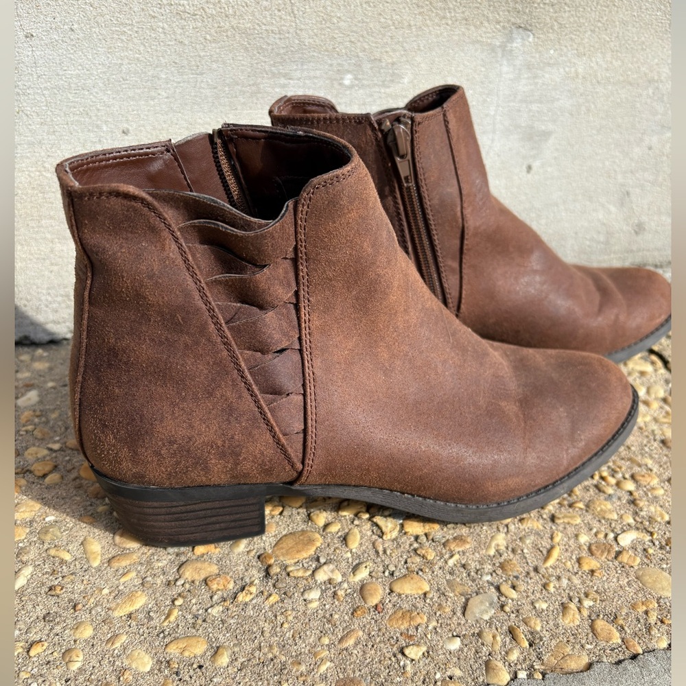 Suede Fall Booties - sz 8